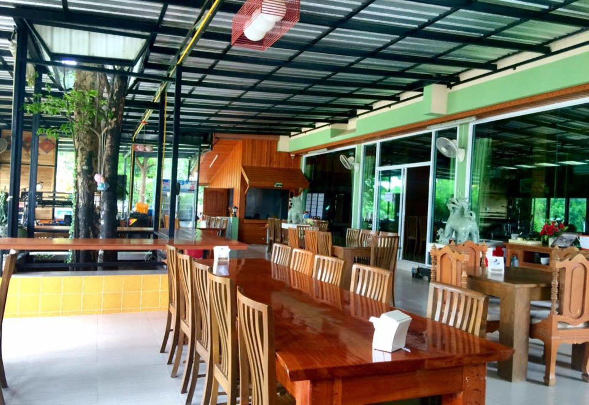 Ruen Narisra Resort Sukhothai Exterior foto